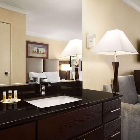 Days Inn By Wyndham Concord Dış mekan fotoğraf