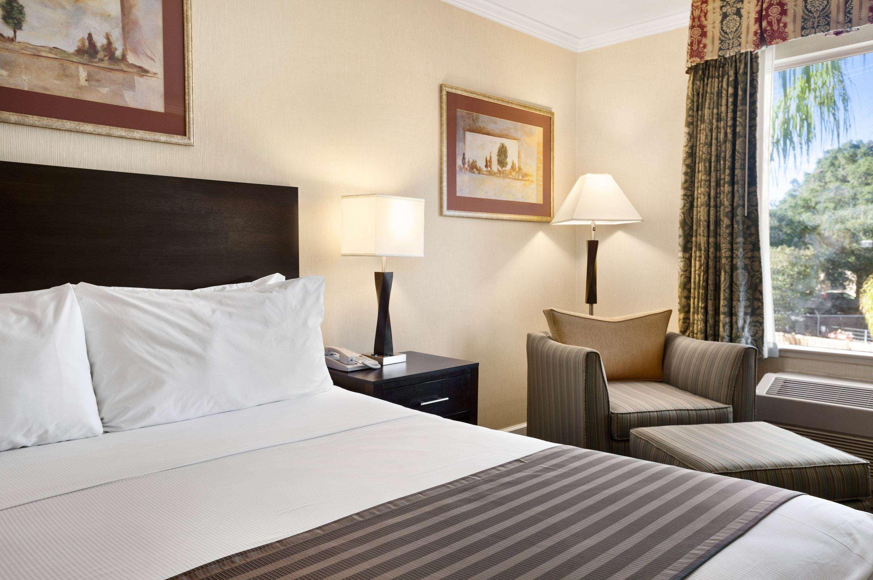 Days Inn By Wyndham Concord Dış mekan fotoğraf