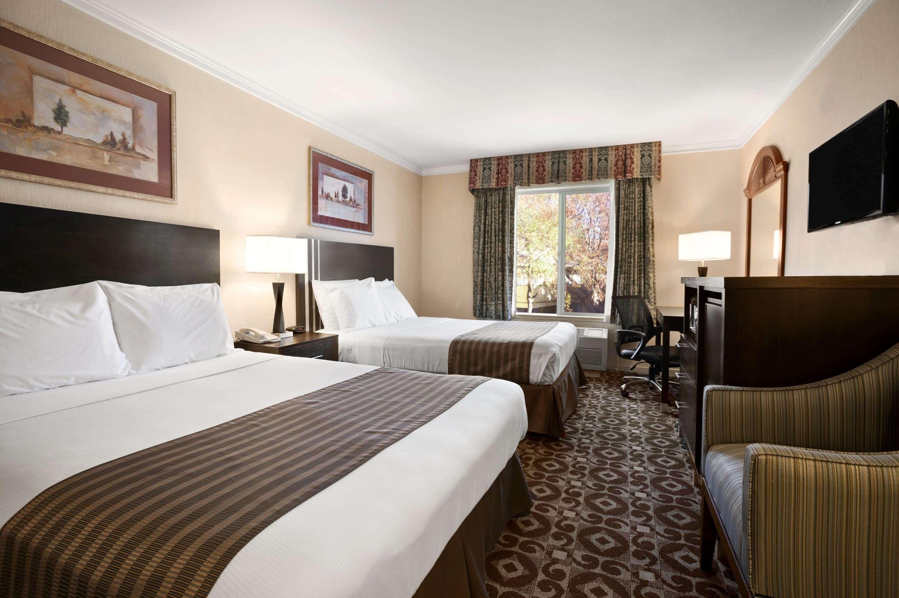 Days Inn By Wyndham Concord Dış mekan fotoğraf