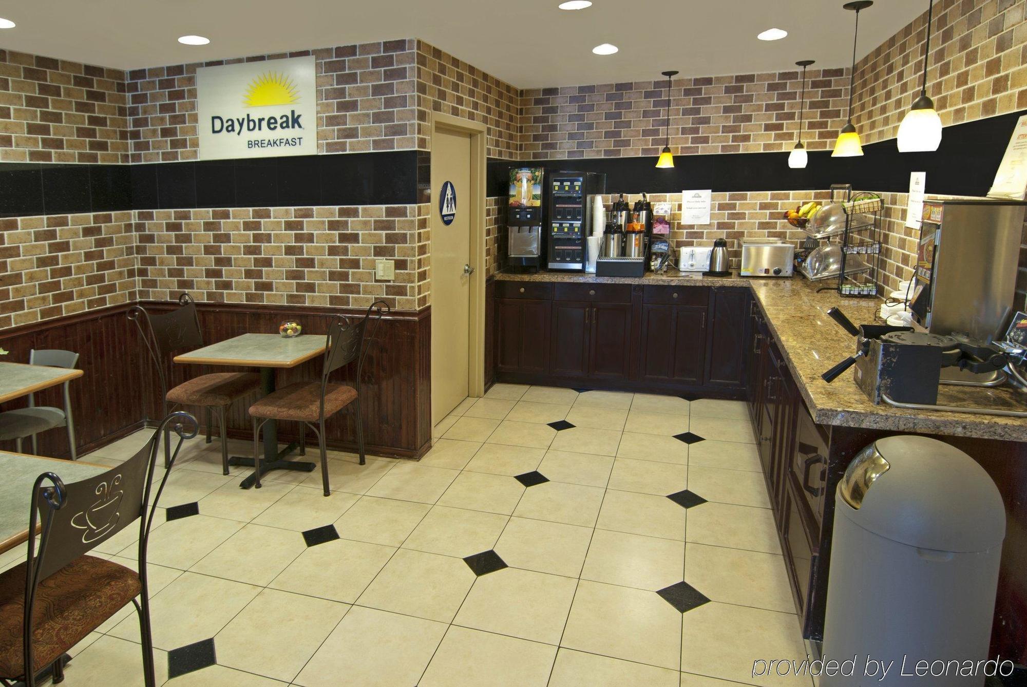Days Inn By Wyndham Concord Dış mekan fotoğraf