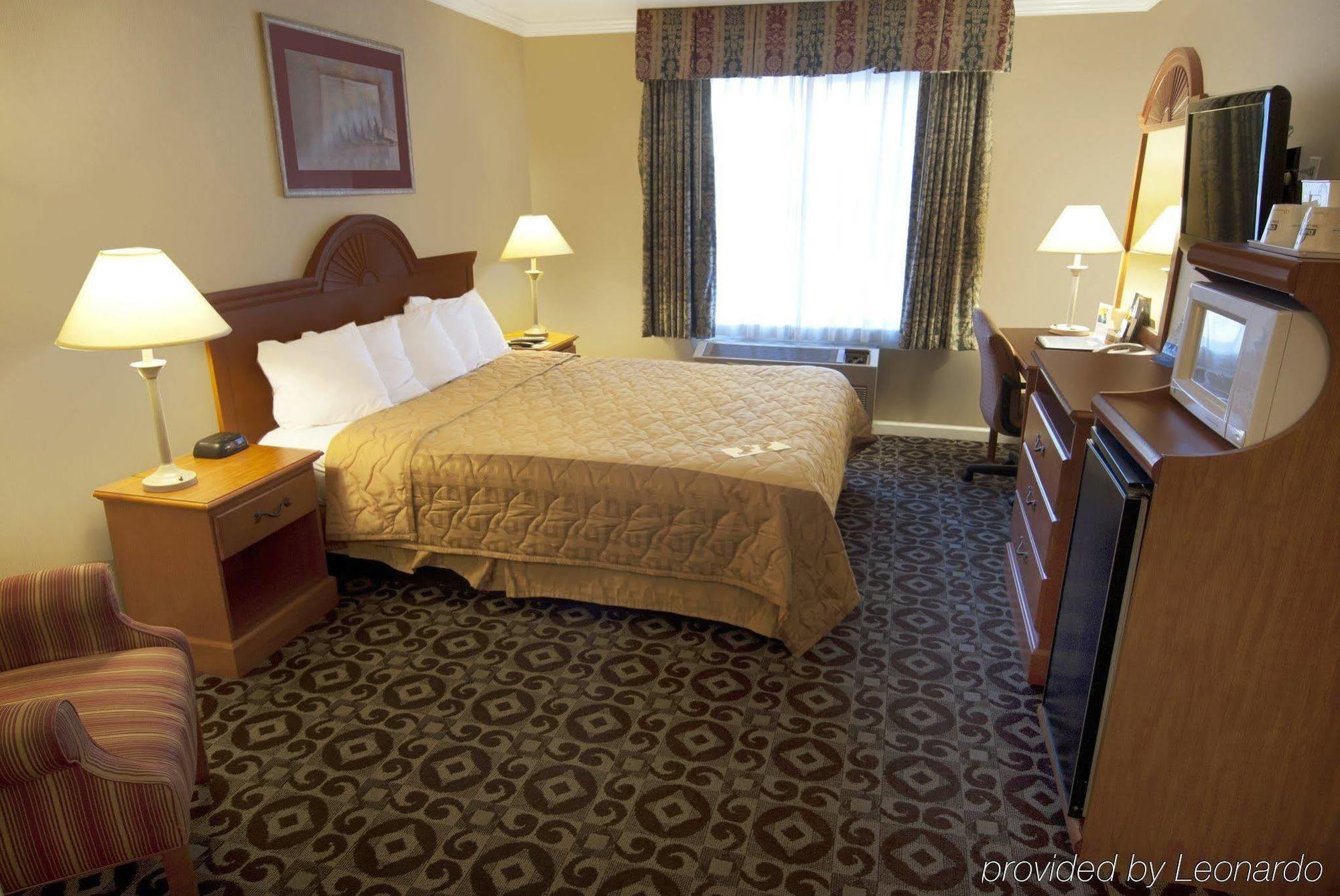 Days Inn By Wyndham Concord Dış mekan fotoğraf