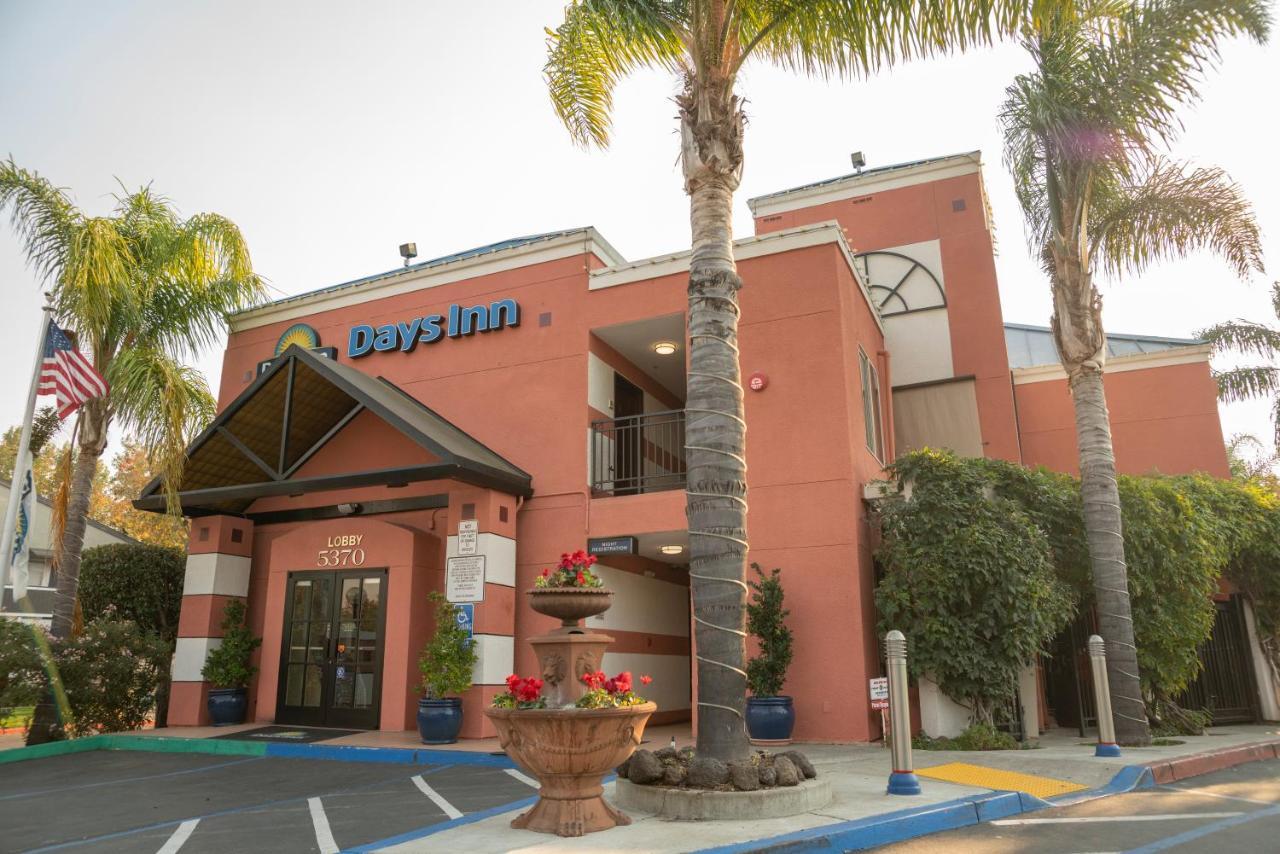 Days Inn By Wyndham Concord Dış mekan fotoğraf